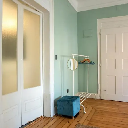 Peaceful 2bedrooms W Patio In Prázdninový dům Lisboa