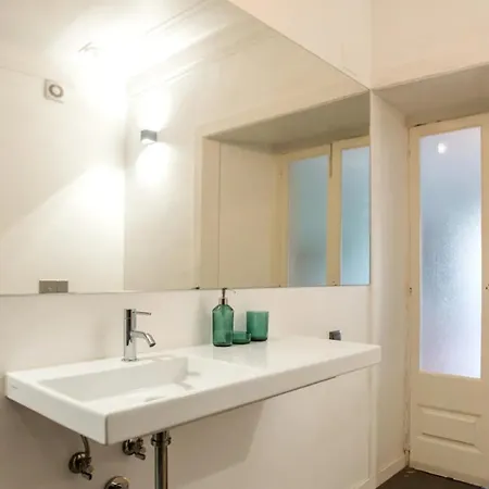 Peaceful 2bedrooms W Patio In Prázdninový dům Lisboa